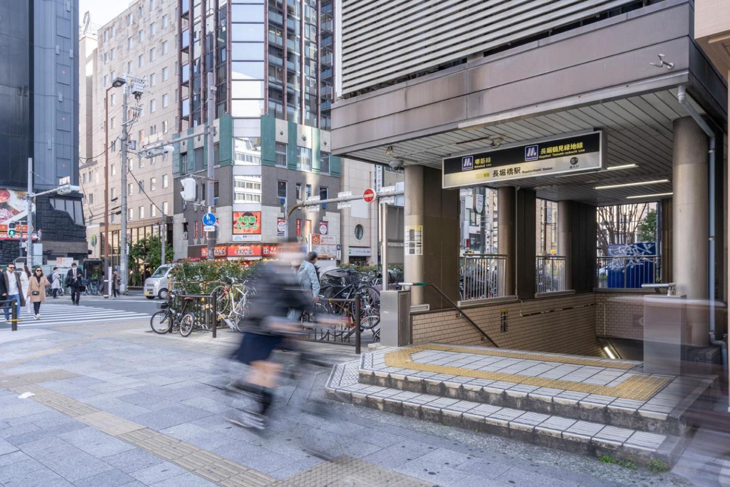 Apartment Diorecrest East Shinsaibashi *